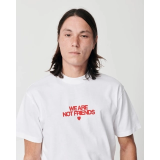 Camiseta We Are Not Friends Bold Love