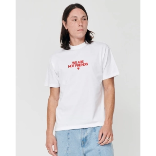 Camiseta We Are Not Friends Bold Love